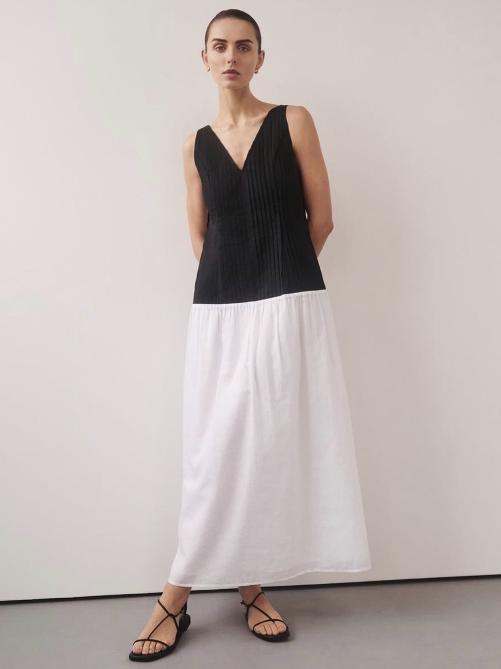 NWT Dissh Black & White Midi Dress Size S